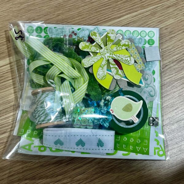 Assorted Papercraft (Green).