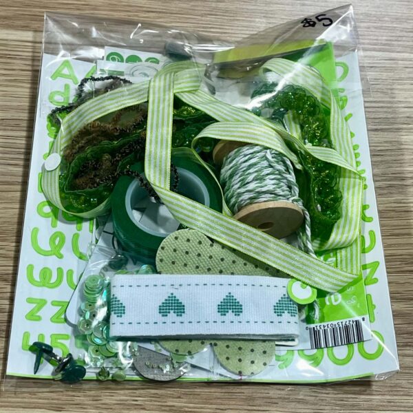 Assorted Papercraft (Green).