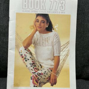 Booklet: Patons Book 773 Spring Styles for Men and Women. (39pp)