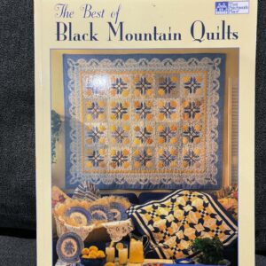 Book: (2002) The Best of Black Mountain Quilts by Teri Christopherson. (softcover, 144pp)